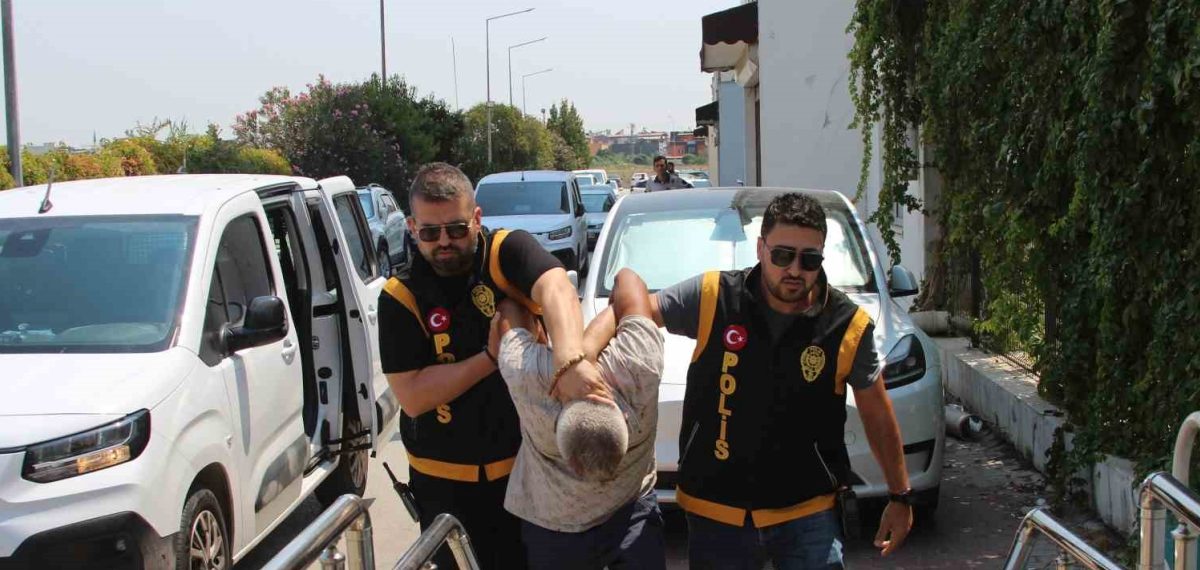 Eski eşini 8 yerinden bıçaklayan şüpheli adliyeye sevk edildi