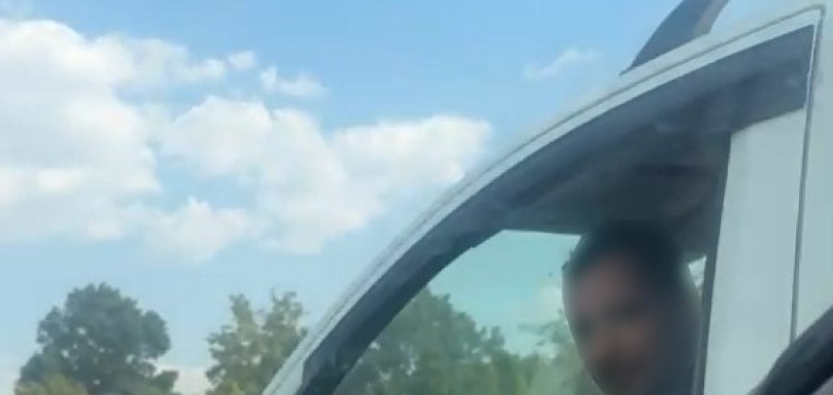 Eskişehir çevreyolunda iki sürücü karayolunda tartıştı, şikayetçi olundu
