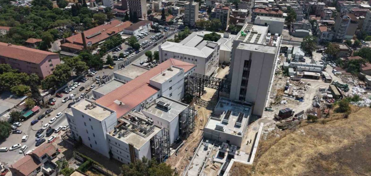 Eşrefpaşa Hastanesi yeni ek binasının kaba inşaatı tamamlandı, 2027’ye hazırlanıyor