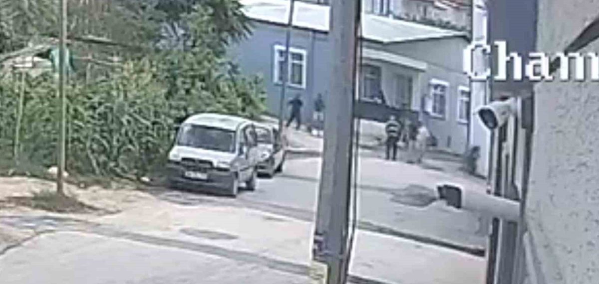 Ev sahibi ile kiracı arasındaki kavga sonucu kiracı sokakta vurularak yaşamını yitirdi