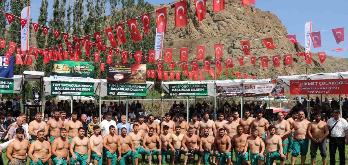 Fatih Yaşarlı 136. Tortum Altın Kemer Karakucak Güreşleri’nde başpehlivan oldu