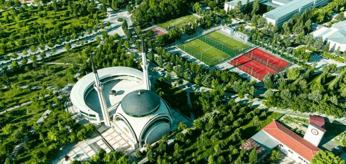 Fırat Üniversitesi Rektörü Göktaş: Elazığ ekonomik, güvenli ve sosyal imkanlar sunuyor