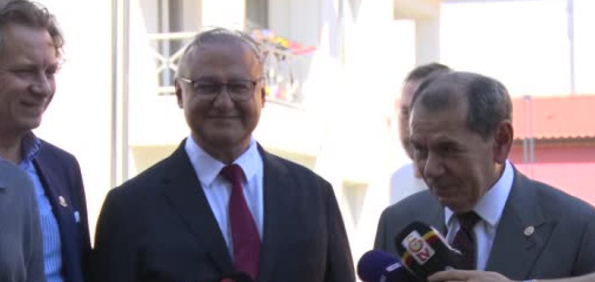 Galatasaray desteğiyle Bahçelievler’de yeni sosyal donatı ve modern halı saha açıldı