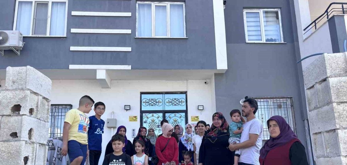 Gaziantep’te tamamlanmayan 16 katlı binada sakinler elektrik ve su sorunuyla mücadele ediyor