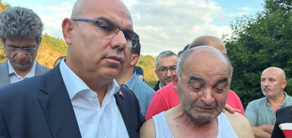 Görele’de selde iki kız kardeş ve annenin araması sürüyor, bir kızın cesedine ulaşıldı