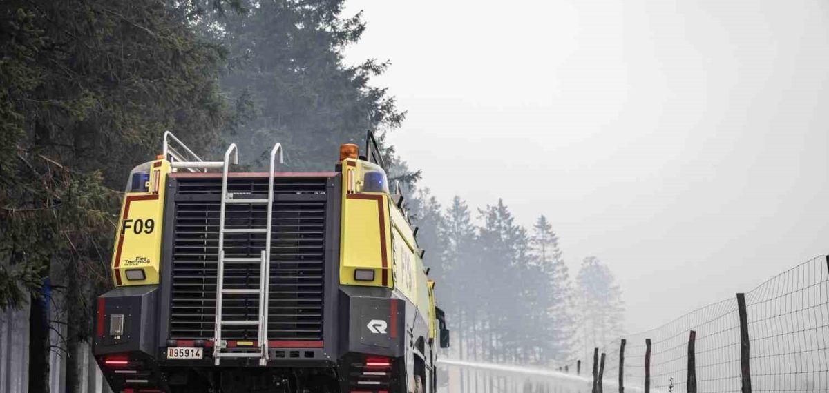 High Fens’teki orman yangını 3 bin hektarı küle çevirdi, müdahale sürüyor