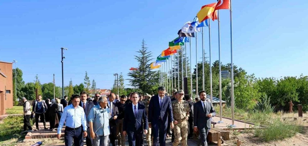 İçişleri Bakan Yardımcısı Ali Çelik Ahlat’ta güvenlik incelemesi yaptı