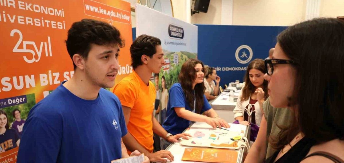 İzmir Ekonomi Üniversitesi’nden ‘Geleceğin Meslekleri’ buluşması: Tercihte ilgi ve yetkinlik vurgusu