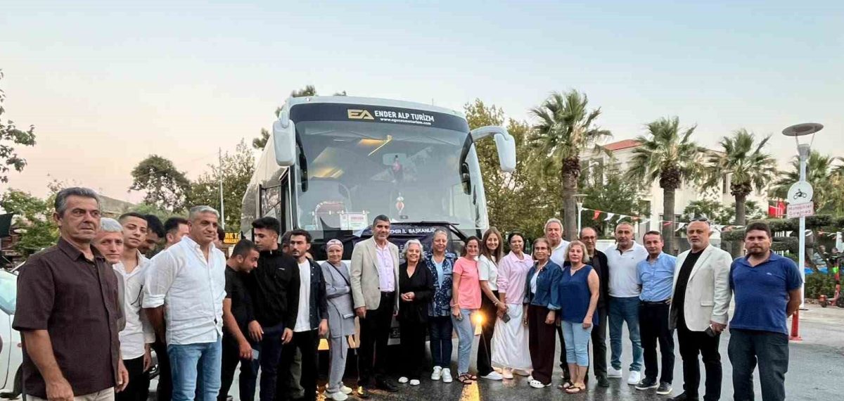İzmir teşkilatı 100 otobüs ve 5 bin kişiyle AK Parti’nin 25. yıl kutlamasına Ankara’ya gitti