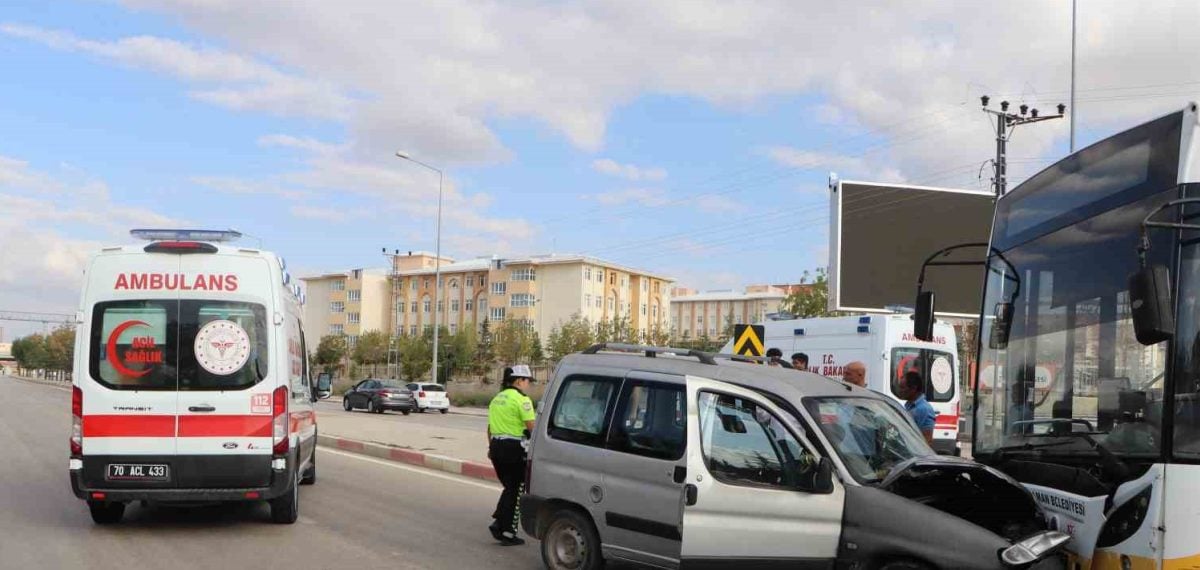 Karaman’da halk otobüsüyle ticari aracın çarpışması sonucu 5 yaralı