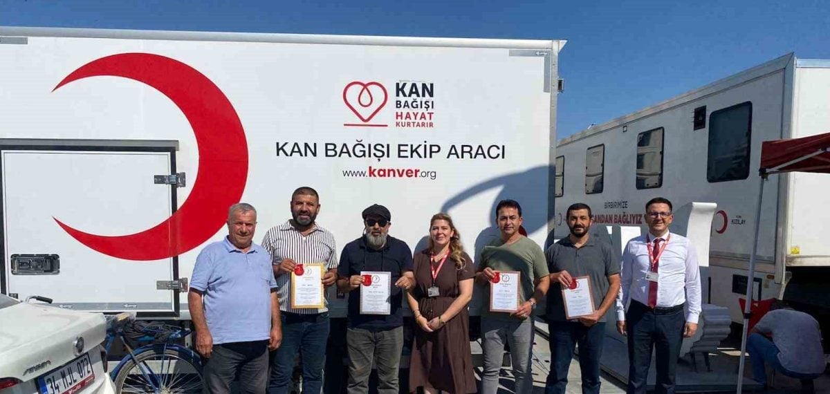 Karapınar’da düzenli kan bağışçılarına madalya takdimi yapıldı