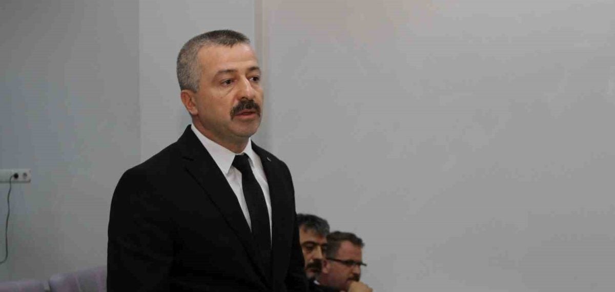 Kula’da komisyon raporu meclise alınmadı üreticinin sulama suyu talebi karşılanmadı