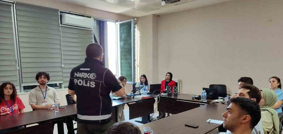 Kütahya Emniyeti eğitimlerle uyuşturucuyla mücadeleyi güçlendiriyor