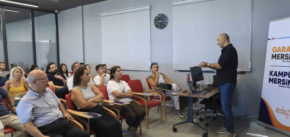 LinkedIn eğitimiyle dijital görünürlük ve ağ kurma yöntemleri aktarıldı