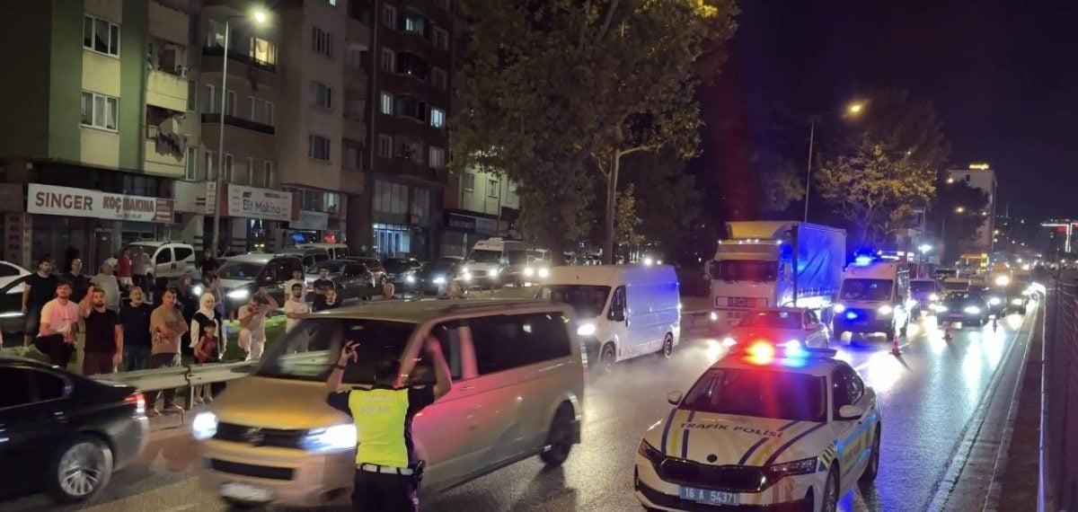 Metro direğine çıkan şahıs iki saat sonra ikna edilip sağlık ekiplerine teslim edildi