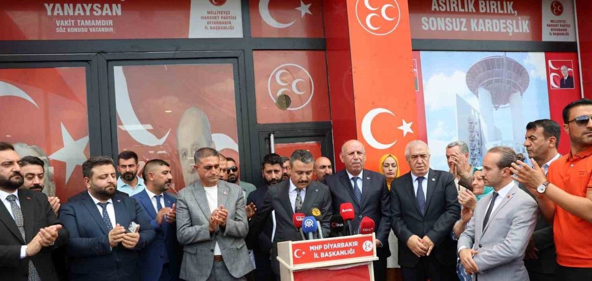 MHP Diyarbakır İl Başkanlığı görev değişimi gerçekleşti, Hasan Özcoşkun atandı