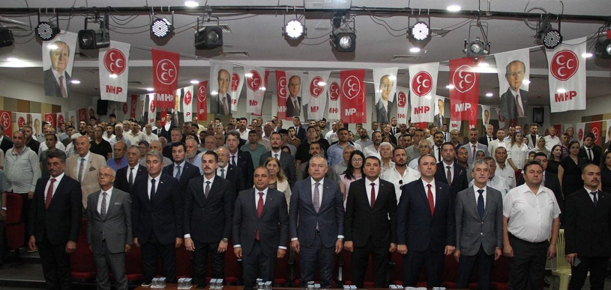 MHP Kula İlçe Başkanlığına Hüseyin Sönmez seçildi, 256 delegenin oyunu aldı