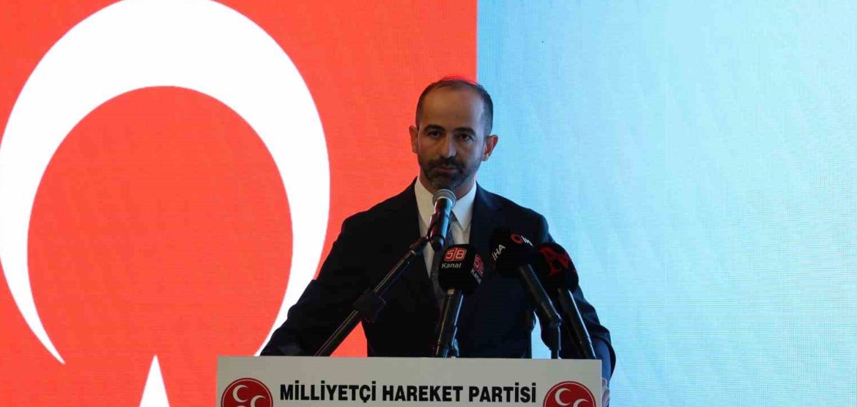 MHP Sivas İl Kongresinde Hakan Uygun yeniden başkan seçildi