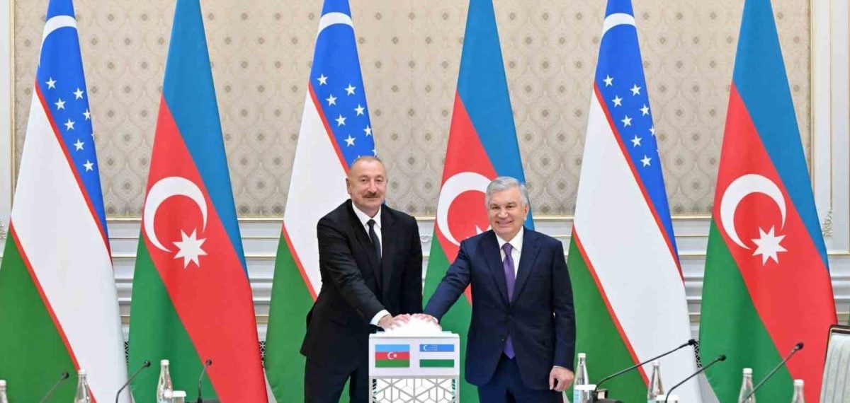 Mirziyoyev ile Aliyev Taşkent’te bir araya geldi: İkili iş birliği vurgulandı