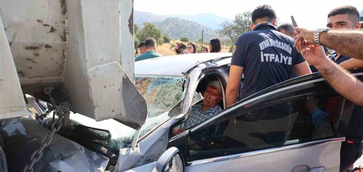 Muğla-Aydın kara yolunda peş peşe kazada baba ile kızı ağır yaralandı