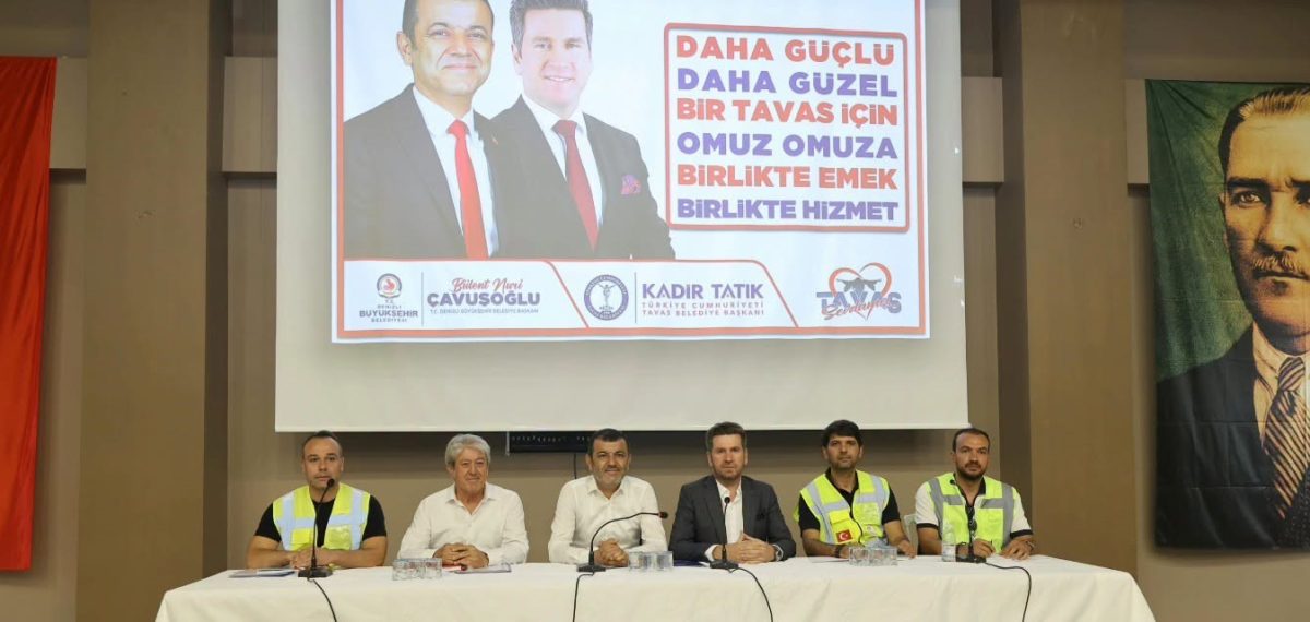Muhtarlarla buluşma gerçekleşti, mahalle talepleri ve projeler değerlendirildi