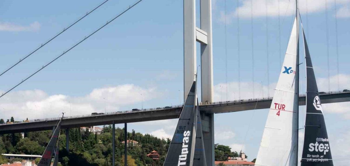 Olympos Regatta J70 yarışlarıyla başladı, final İstanbul Boğazı’nda