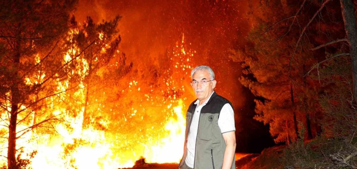 Orman Genel Müdürü Bekir Karacabey yangın bölgelerinde sahada ve havadan denetim yaptı
