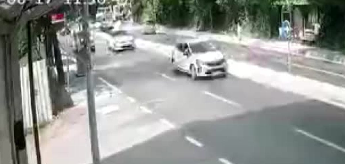 Pendik’te yaya geçidinde konteyner savruldu; yaşlı adam ve torunu yaralandı