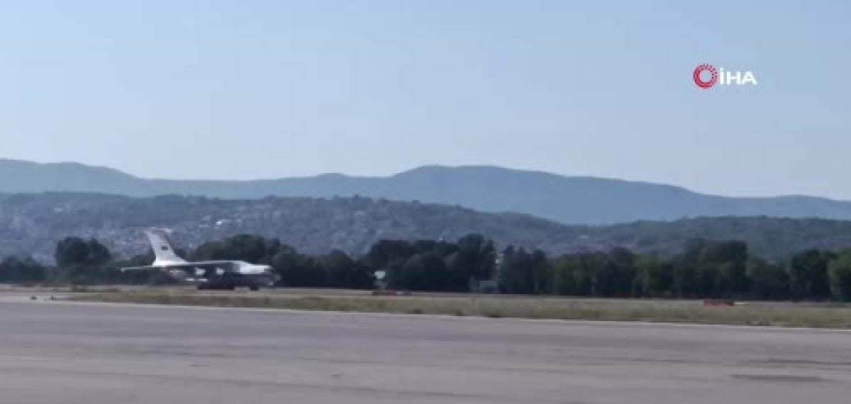 Rusya’dan IL-76 yangın söndürme uçağı; Sırbistan yangınla mücadeleyi güçlendiriyor