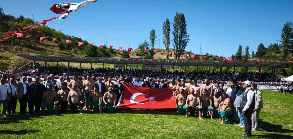 Salim Ercan Doğanşar’da başpehlivan oldu 57. Karakucak’ta 558 sporcu yarıştı