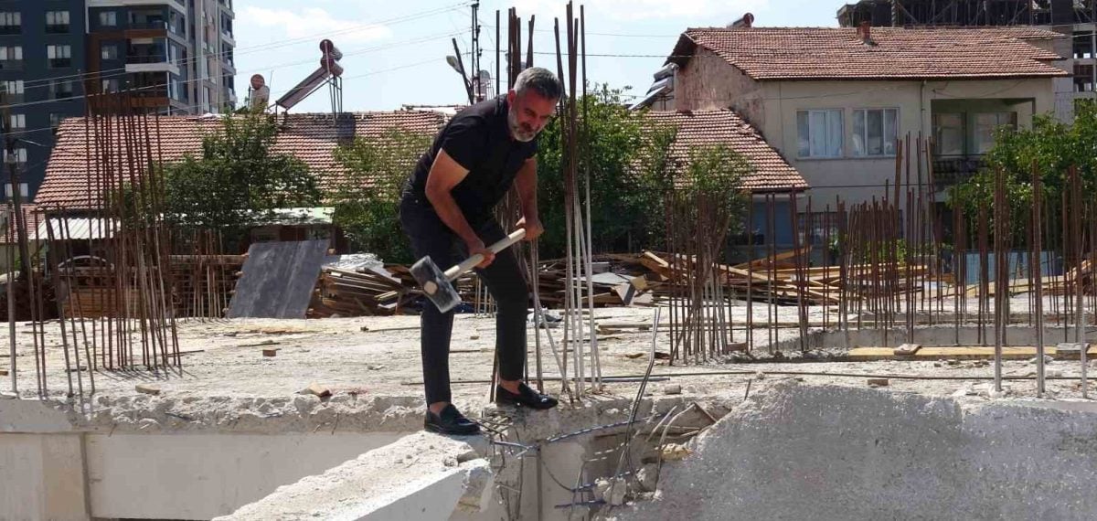 Şantiye yetkilisi düşük kaliteli beton tespit edip 105 dairelik inşaatın yıkımını başlattı