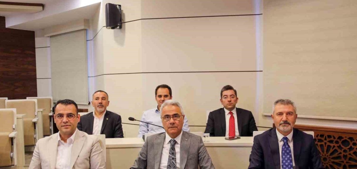 SİDEMİR’e 50 milyon dolarlık yatırım çağrısı ve Sivas ekonomisine ilişkin değerlendirmeler