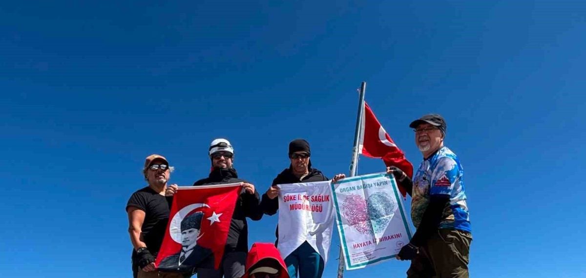 Söke’den beş sağlık çalışanı Erciyes zirvesinde organ bağışına dikkat çekti