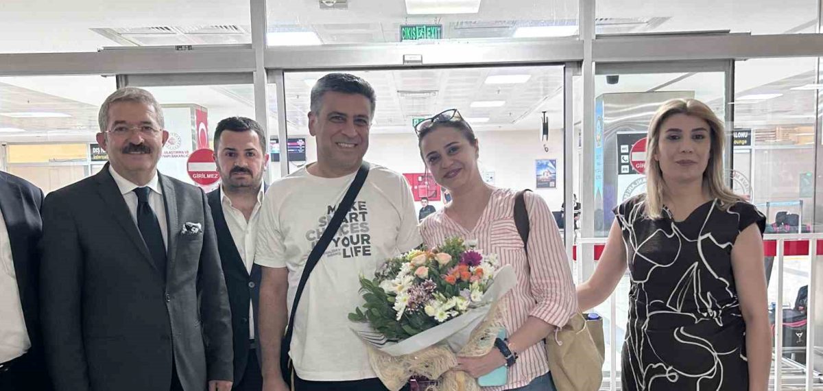 Tahran-Van direkt uçuşları başladı, ilk kafile 80 İranlı turistle geldi