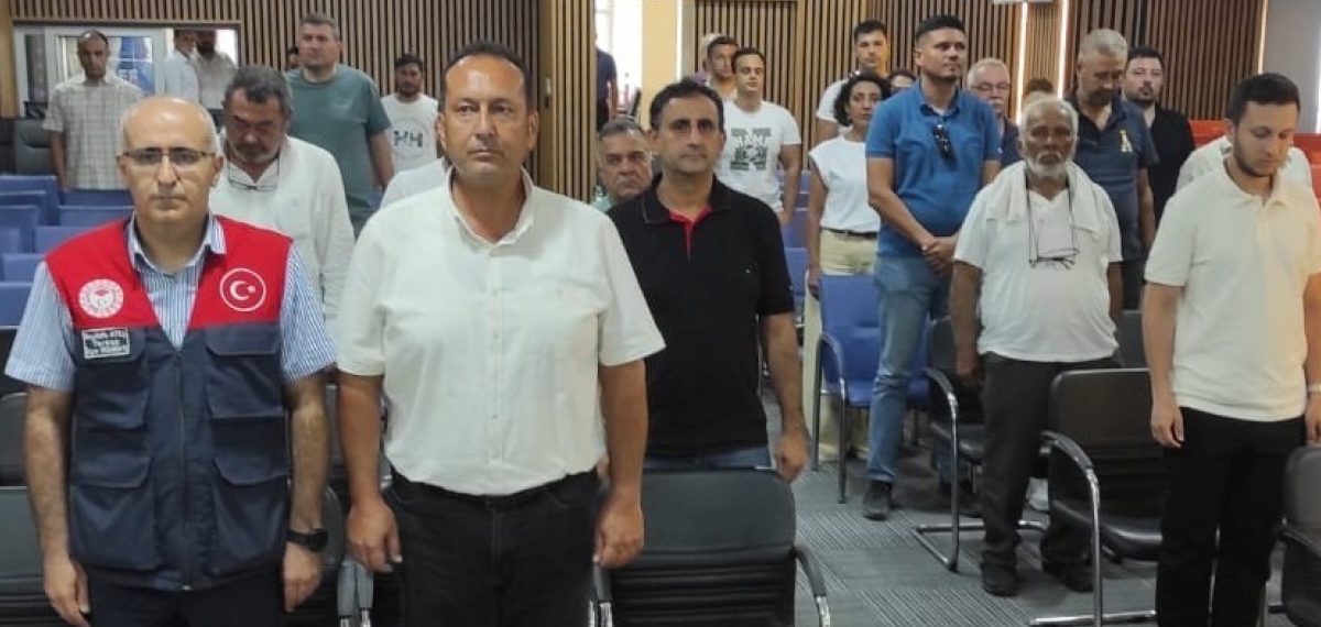 Tarsus’ta turunçgil üreticilerine ‘Hasat Uygulamaları’ eğitimi verildi