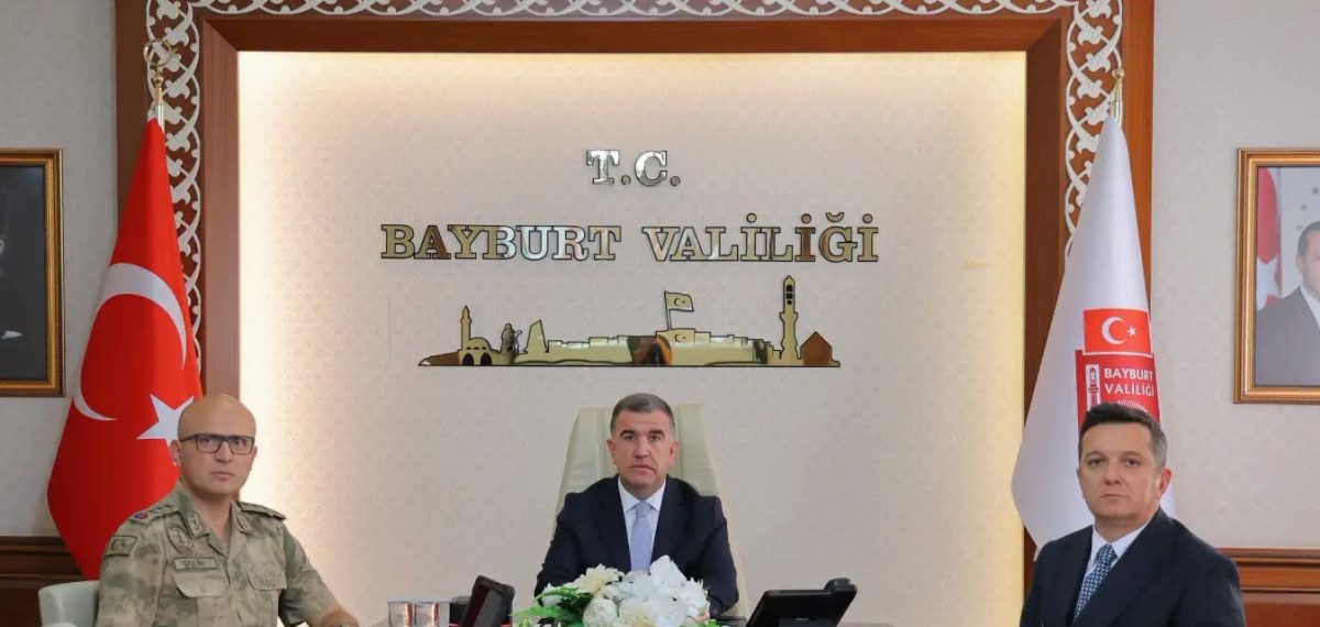 Terörsüz Türkiye yasasıyla güvenlik toplantısı video konferansta değerlendirildi