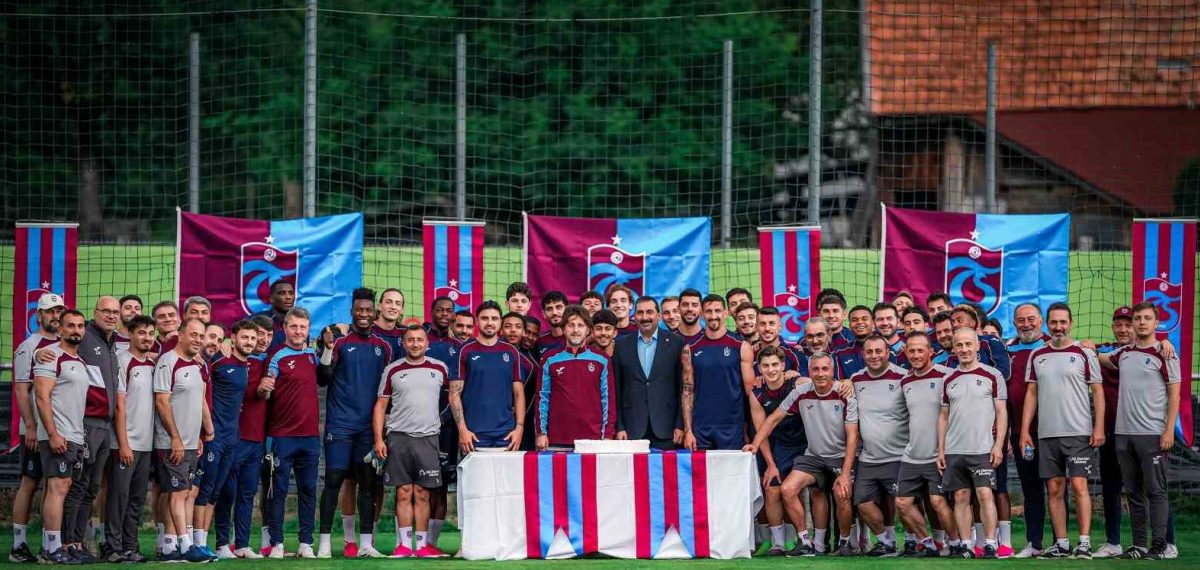 Trabzonspor 59. kuruluş yıl dönümünü Avusturya kampında kutladı