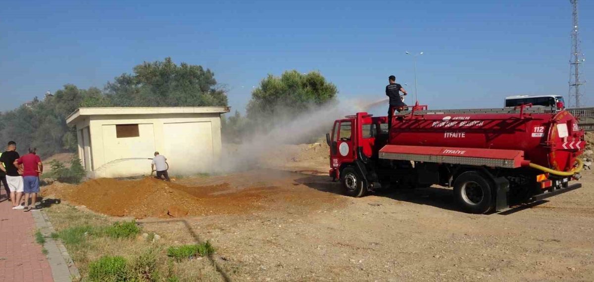 Trafo yangını: Manavgat’ta çöp ve kablo yakımı trafoda dumanlara neden oldu