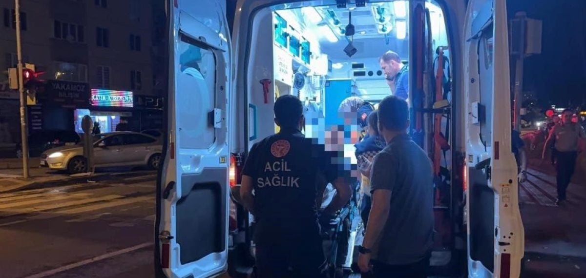 Tramvay durağında küfür tartışması sonrası 16 yaşındaki genç kuru sıkı tabancayla vuruldu