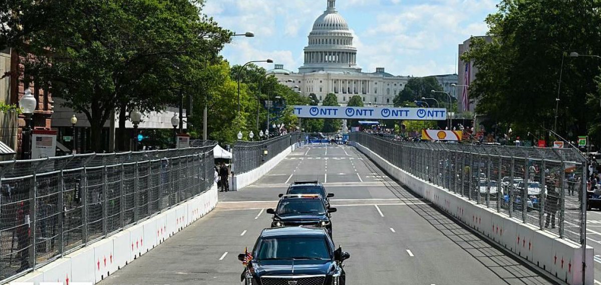 Trump leads ceremonial lap as Freedom 250 Grand Prix runs through Washington DC
