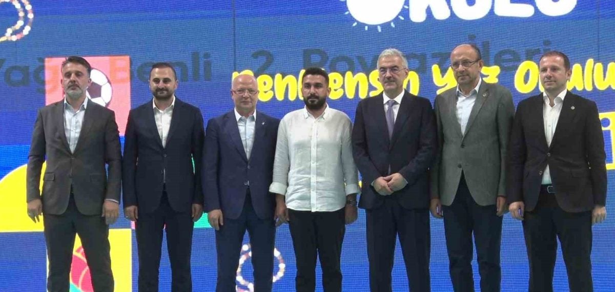 TÜGVA Bursa yaz okulu kapanışında 35 bin genç çeşitli etkinliklerle veda etti