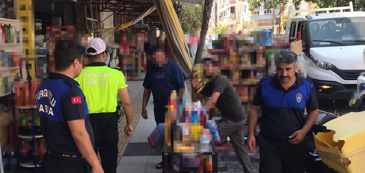 Turgutlu’da yol ve kaldırım işgalleri kaldırıldı, esnafa uyarı yapıldı