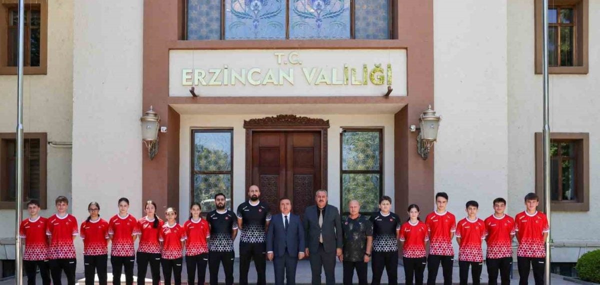 U15 Badminton Milli Takımı Erzincan’da kamp çalışmalarını sürdürdü