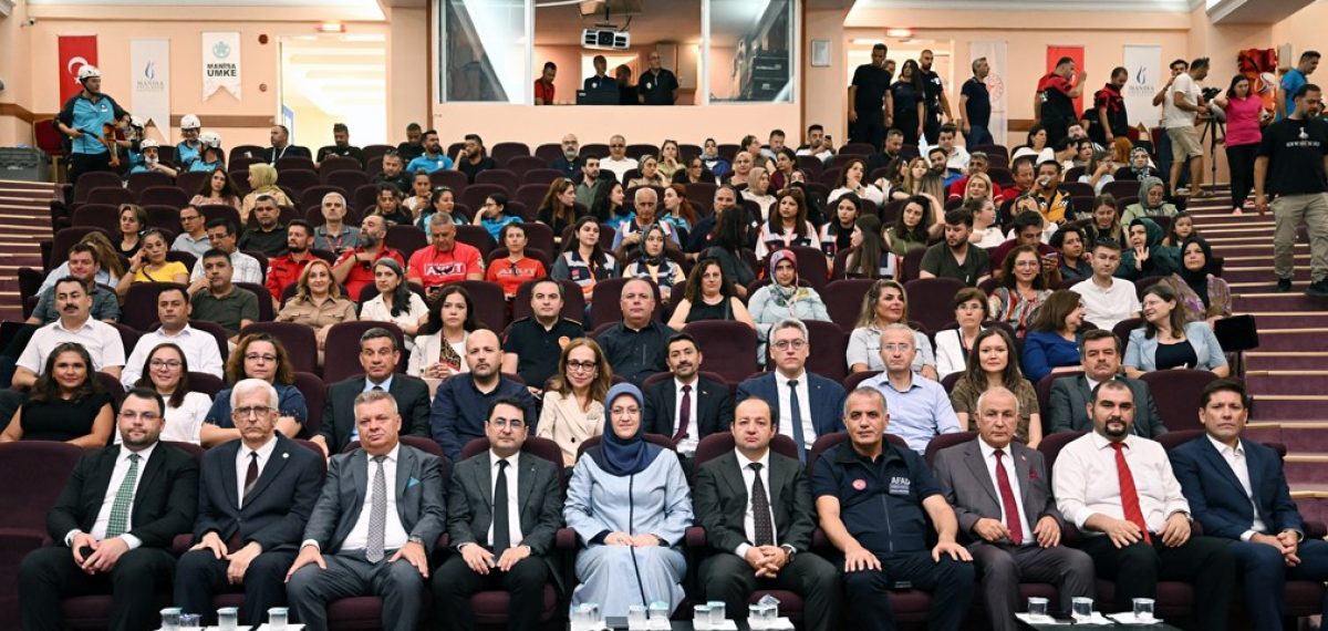 UMKE ile Hayata Uzanan El sempozyumu Manisa’da düzenlendi
