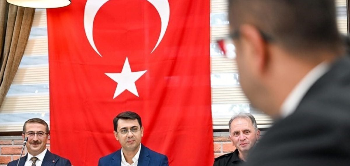 Uşak’ta rütbe terfisi ve plaket töreni düzenlendi, veda eden personele plaket verildi