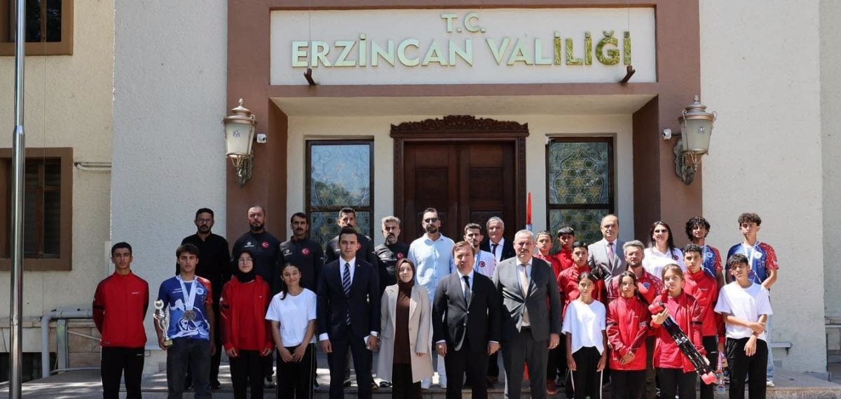 Vali Aydoğdu sporcuları kabul etti; Erzincan’ın ulusal ve uluslararası başarıları kutlandı