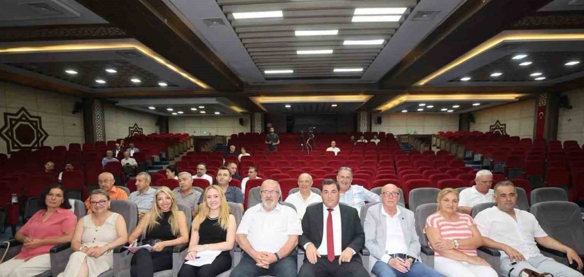 Yunusemre Meclisi’nde başkanvekilliği ve komisyon atamaları yapıldı