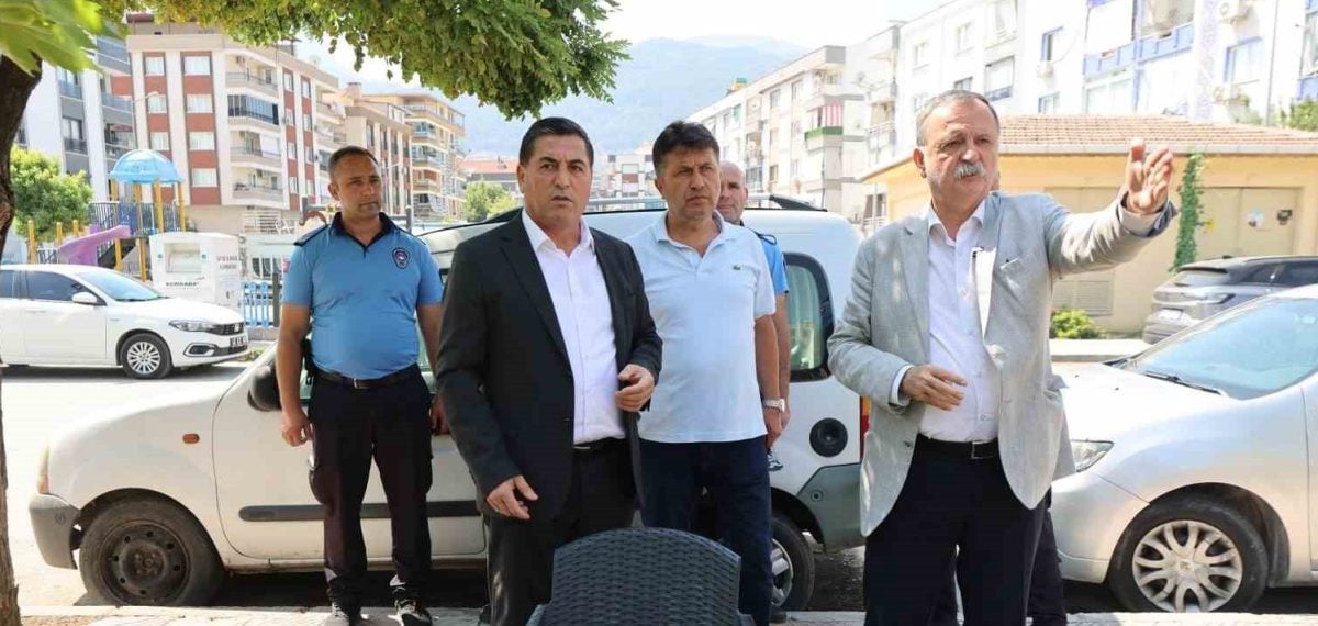 Yunusemre’de kıraathane denetimleri sıklaştı, park işgalleri engelleniyor
