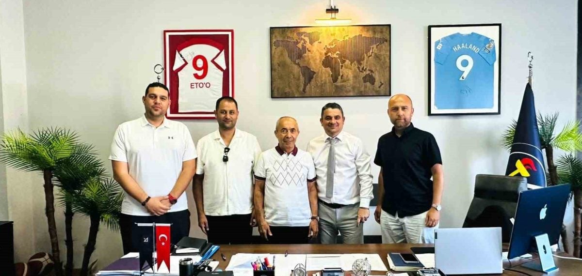 77 yaşındaki triatletten okullara spor gelişim programı imzalandı