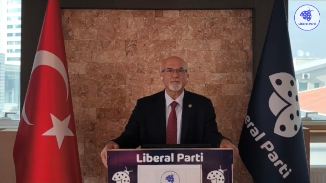 Liberal Party Chairman Zübeyir Gülabi: There Is a Crisis, but No Problem!